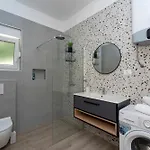 Appartamento Luxury Nicole 2 *