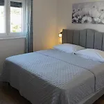 Luxury Nicole 2 * Traù