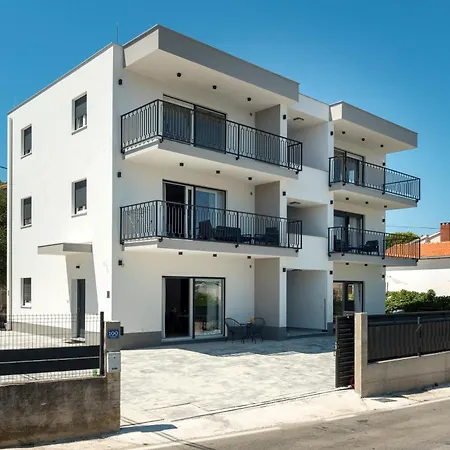 Luxury Nicole 2 Apartman Trogir