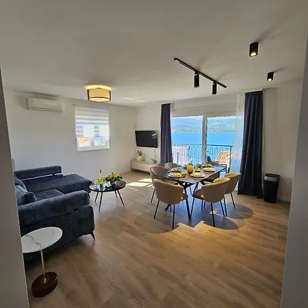 Luxury Nicole 2 Appartement *