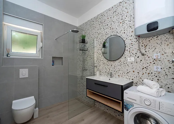 Apartment Luxury Nicole 2 *