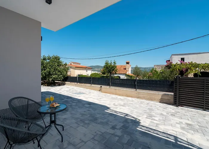 Luxury Nicole 2 Trogir