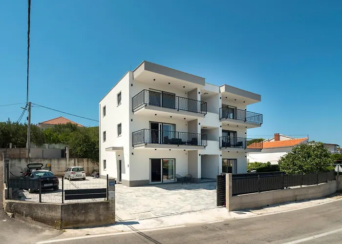 Apartment Luxury Nicole 2 *