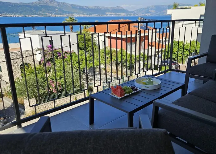 Luxury Nicole 2 * Trogir